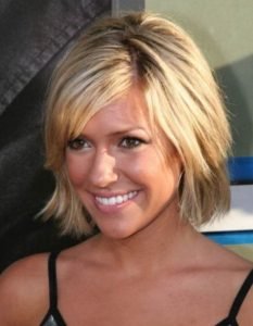 Hairstyles for thin hair over 40