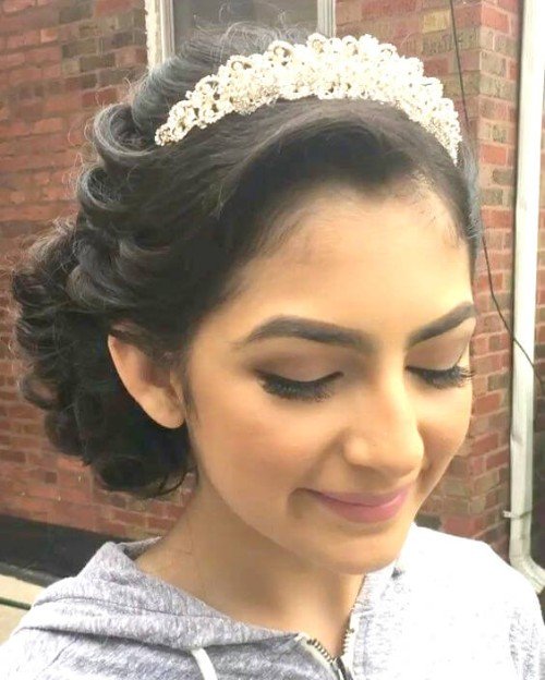 40 Pretty Quinceanera Hairstyles with Crown for Your Special Day - New Natural Hairstyles